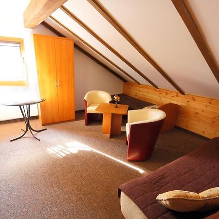Pensjonat Fala Bed and Breakfast Ustronie Morskie Exterior foto